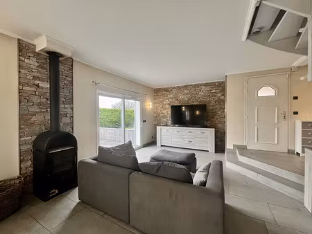 maison individuelle - 3 chambres - piscine