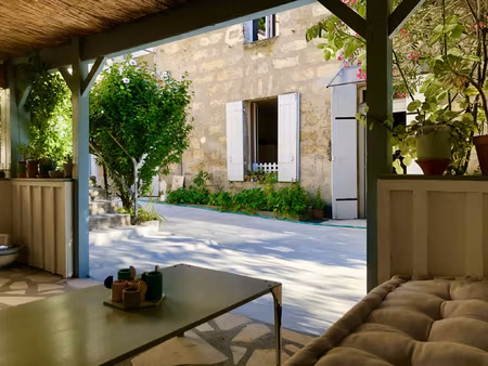 belle demeure en pierre