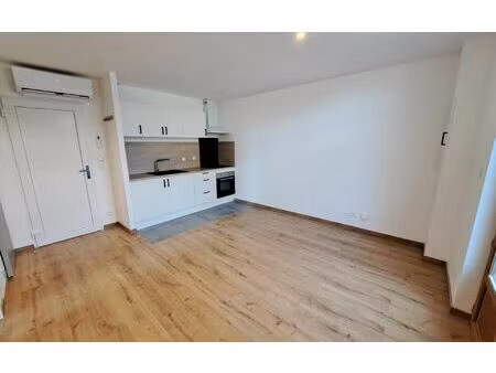location appartement  m² t-2 à escatalens  550 €