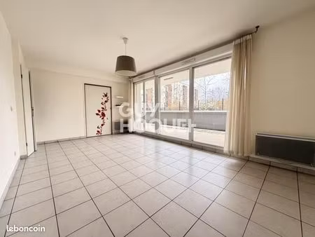 appartement 2 pièces 61 m²