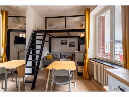 a louer studio disponible 1 bis rue ledru