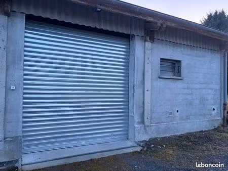 local 80m2 de stockage à louer