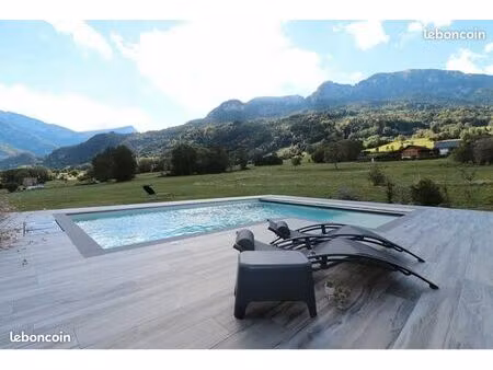 belle villa dans un cadre magnifique