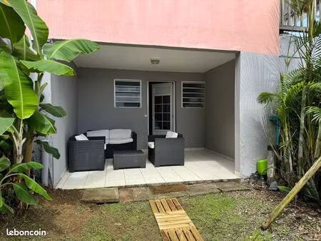 f2 meublé et équipé au lamentin  quartier calme