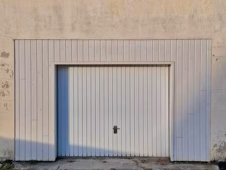 local 50m² saint-méloir-des-ondes 350 ht