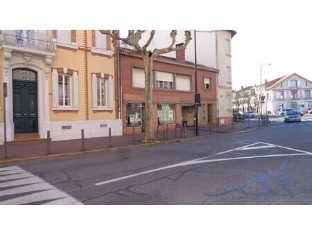 location commerce 46 m² à albi (81000)