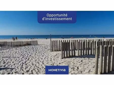 appartements occupés proche plage et port