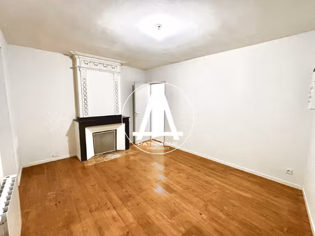 appartement t2 rénové avec terrasse