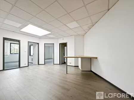bureaux cholet 77 m2