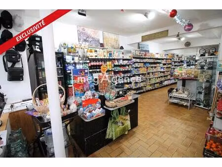 fond de commerce d'épicerie dans un village dynamique