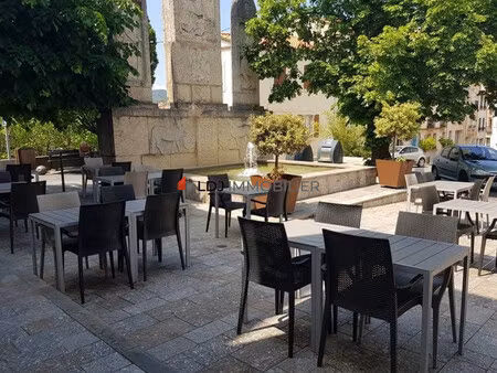 immeuble mixte de rendement – restaurant + mur la galerie cé