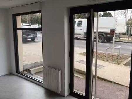 fonds de commerce à louer saint-cyr-l'école