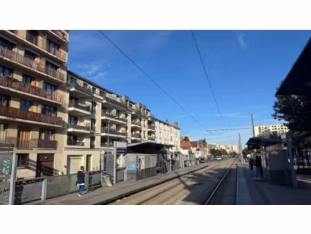 local professionnel à vendre chatillon 1 pièce(s) 14m2 31 900€