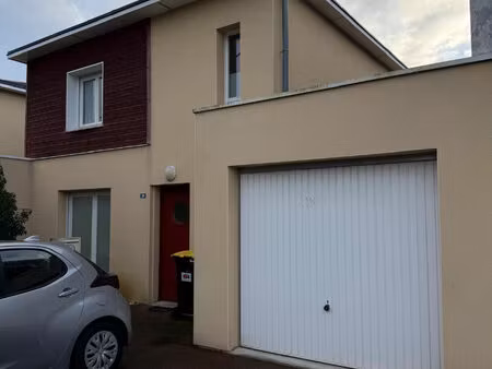 location maison 3 pièces  66.49m²  évreux