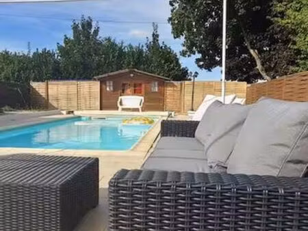 pavillon exceptionnel avec piscine  garage et 3 logements – la ferté-gaucher