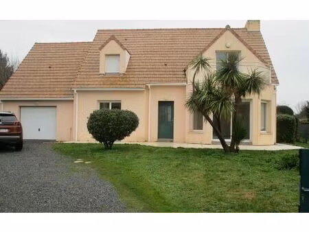 location maison  137 m² t-5 à la baule-escoublac  1 457 €