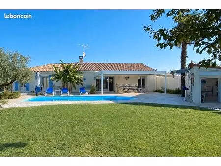 villa 5 pièces 130 m²