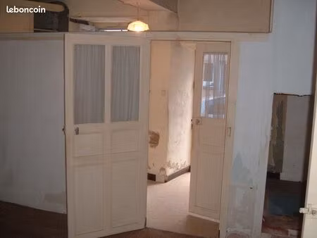 local de stockage pour meubles et entreposage proche angers