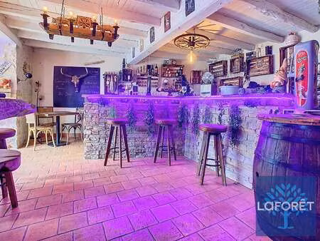 vente bureaux et commerces à chantonnay (85110) : à vendre / 199m² chantonnay