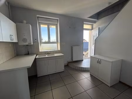 location appartement 3 pièces 66m² le creusot 71200