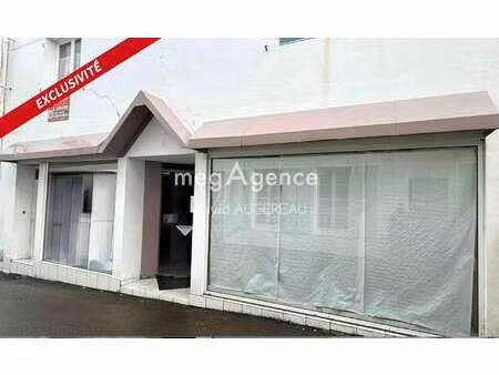vente bureaux et commerces à l'île-d'yeu (85350) : à vendre / 33m² l'île-d'yeu
