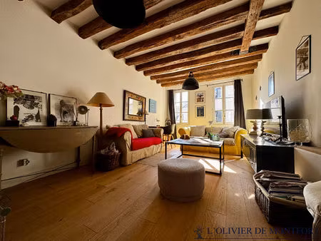 à vendre : charmant appartement de 2 pièces au coeur de montfort l'amaury