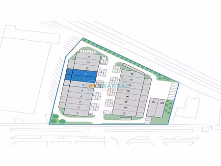 a louer une cellule d'activité de 279m² dont 97m² de bureaux zi de la vigne aux loups à ch