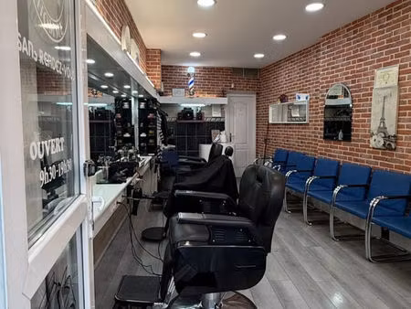 local commercial 20m² + studio d'habitation 13m²