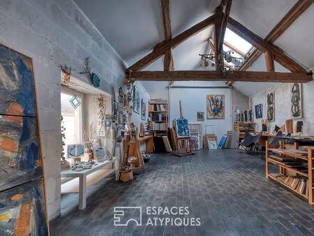 maison de ville avec dépendances  atelier et jardin au coeur de chilly-mazarin