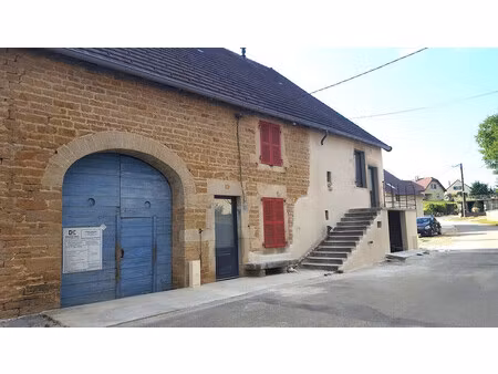 vente lons-le-saunier (39)  vends maison en pierre comprenant deux logements  terrain 656 