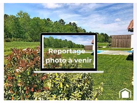 propriété de caractère avec deux maisons  piscines