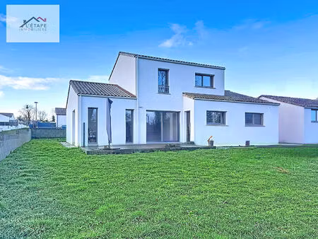 maison nieul le dolent