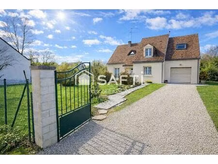 envie d’espace  de lumière et de nature à seulement quelques minutes de tours ? cette mais