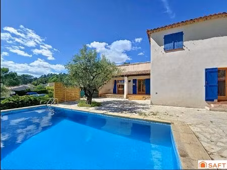 bas de villa avec piscine  pool housse et garage