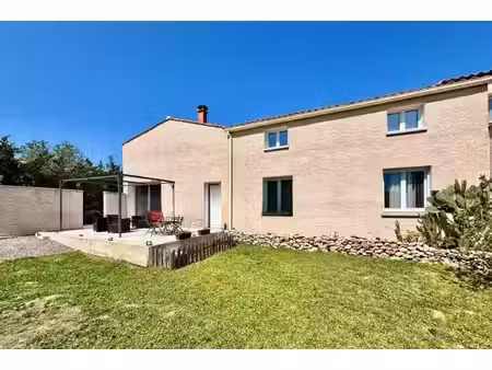 villa 125m² 4 chambres dont 2 au rez de chaussée sur terrain piscinable de 375m²