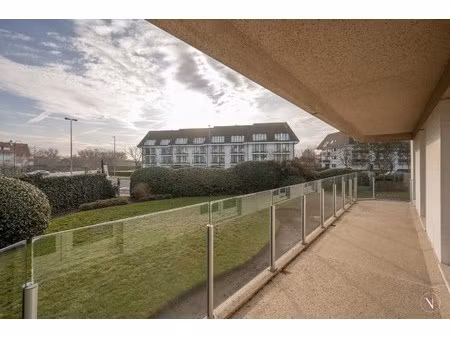 appartement te huur in knokke-heist met 4 slaapkamers