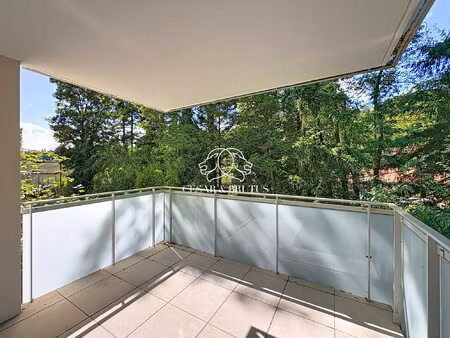 appartement t2 de 50 m² + balcon + cave + box