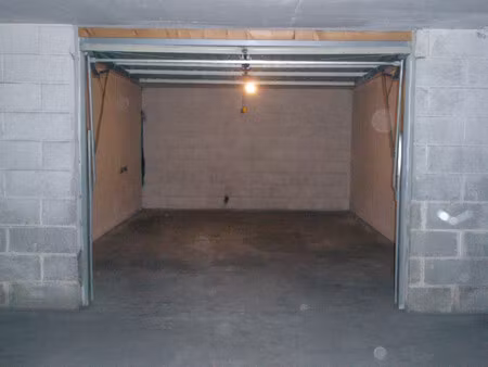 a vendre lot de 3 grands garages lingolsheim