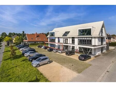 commercieel te huur in sint-martens-latem