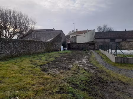 terrain avec projet à vendre en hyper centre des herbiers
