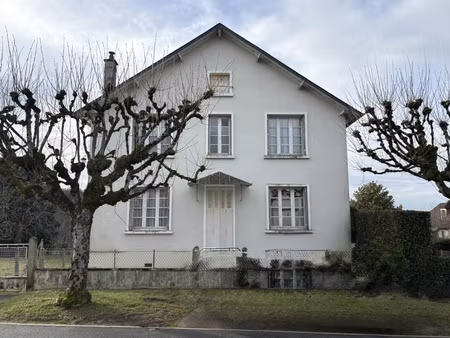 mi-chemin brive et limoges  pompadour centre  quartier calme