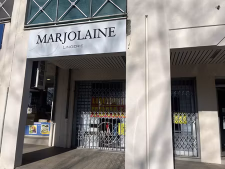 location local commercial 74m² la primaube 12450