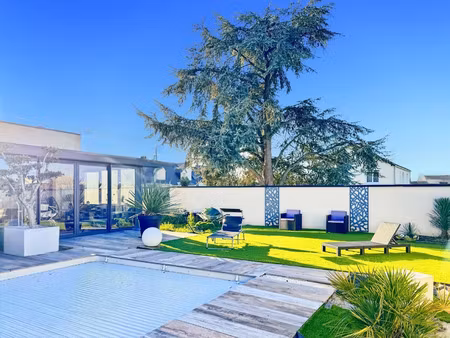 maison à vendre les ponts de ce 7 pièce(s) 188m2 820 000€