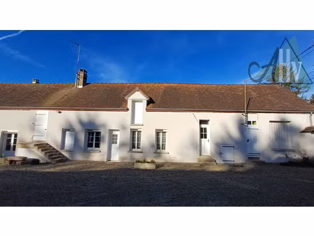 rare sur le secteur - fermette avec dépendances à fort poten