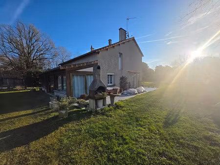 vente maison 5 pièces 120 m² à sossais (86230)  163 000 €