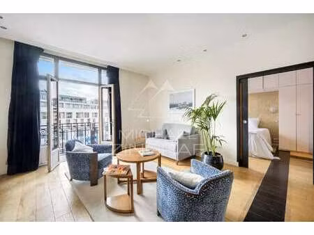 appartement de luxe à vendre à paris 9e : 840 000 € | 47m²