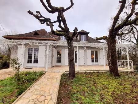 élégante maison avec grand jardin à bergerac