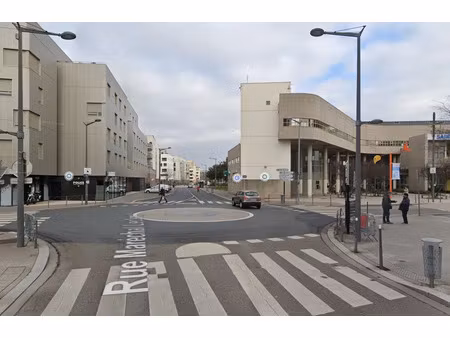 vente garage 185 m² saint-priest (69800)