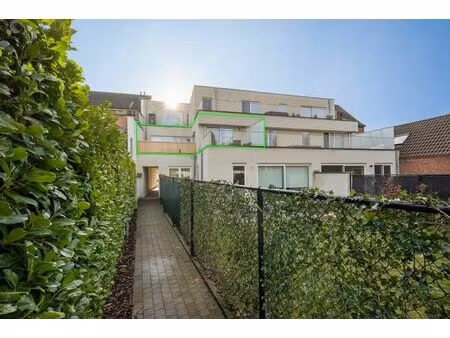 appartement met 1 slaapkamer en 2 privatieve terrassen!