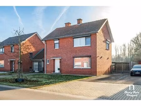 gerenoveerde instapklare woning met zuidgerichte tuin